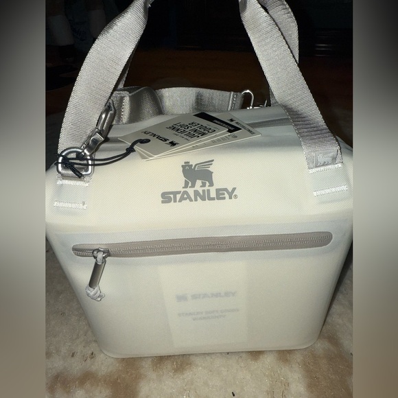 Stanley Julienne Mini Cooler Bag Soft Cooler Cream BRAND NEW w/ Tags - Picture 8 of 11
